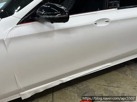 벤츠 e300 랩핑제거 및 재시공 / 용산구 문배동