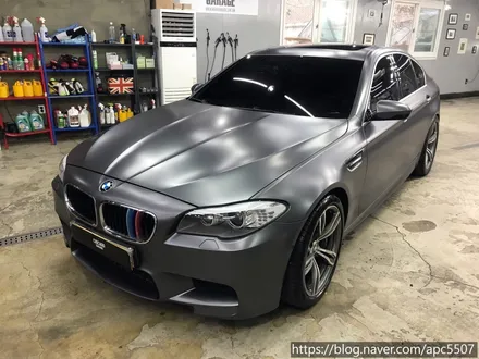 대세는 사틴 그레이 메탈릭/ BMW M5 래핑 / 용산구 문배동