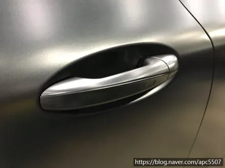 메탈릭 블랙 락 그레이 / 용산구 문배동
