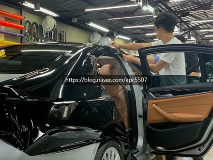 신형도 역시 자동차 랩핑 \'신형 BMW 520I\' / 용산구 문배동