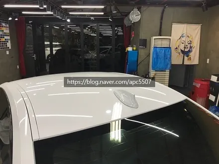 2020 BMW M2, 유광 화이트 자동차 랩핑 시공기 / 용산구 문배동