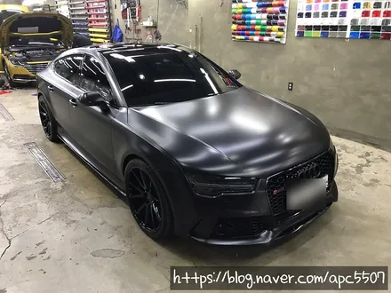 rs7 화이트 & 블랙 랩핑 / 용산구 문배동