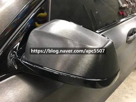 자동차랩핑 bmw차량에 블랙브러시로 메탈릭스럽게! / 용산구 문배동