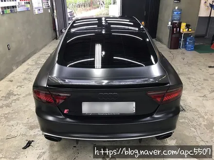 rs7 화이트 & 블랙 랩핑 / 용산구 문배동
