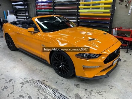 시원한 색깔? 바로 이런것!! \'머스탱 GT\' 자동차 랩핑 / 용산구 문배동