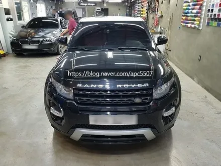 유행을 앞서간다! 사틴 랩핑 \'랜드로버 레인지로버 이보크\' 자동차 랩핑 / 용산구 문배동