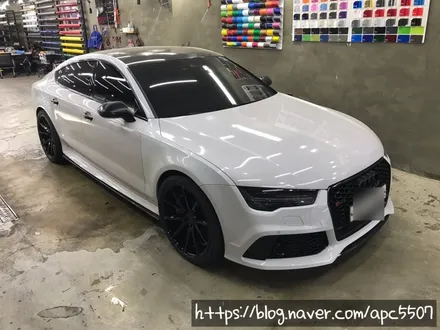 rs7 화이트 & 블랙 랩핑 / 용산구 문배동