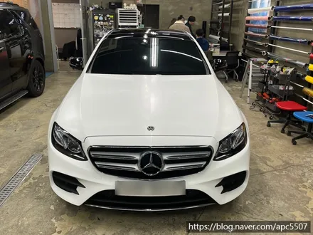 벤츠 e300 랩핑제거 및 재시공 / 용산구 문배동