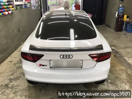 rs7 화이트 & 블랙 랩핑 / 용산구 문배동