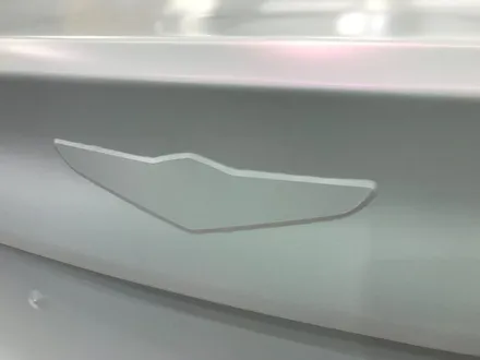 제네시스에 화려한 변신은 자동차랩핑으로;;;;; / 용산구 문배동