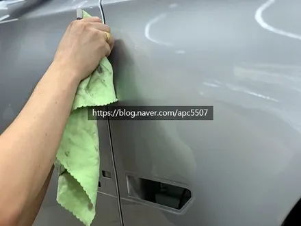 고급스러운 다이아몬드 화이트 랩핑 시공기 \'BMW 7시리즈\' / 용산구 문배동