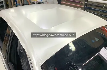 \'신형 벤츠e300\' 사틴 화이트 펄로 전체 랩핑 #차량 랩핑 / 용산구 문배동