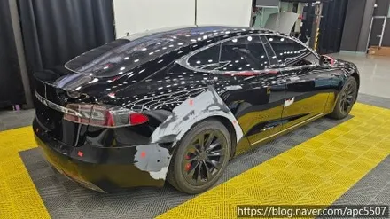 테슬라 모델 S BMW 산레모 그린 컬러로 완벽 복구 / 용산구 문배동