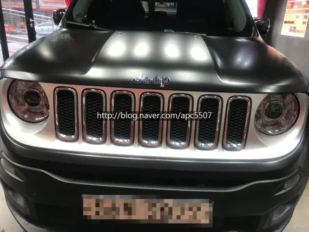 미니 suv 레니게이드 사틴 블랙 랩핑으로 포스 up 해볼게요^^ / 용산구 문배동