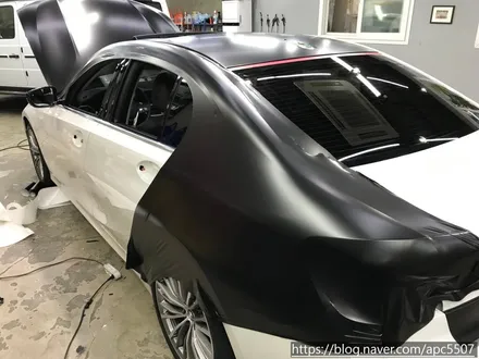 BMW 320d 사틴블랙 전체 랩핑 / 용산구 문배동