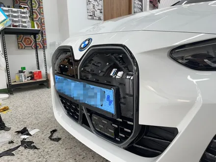 하남 DK아지트 BMW i4 고광택 LB필름 피아노블랙  랩핑 루프스킨시공_고광택필름_LB필름시공_남양주루프스킨_강동루프스킨 / 하남 풍산동