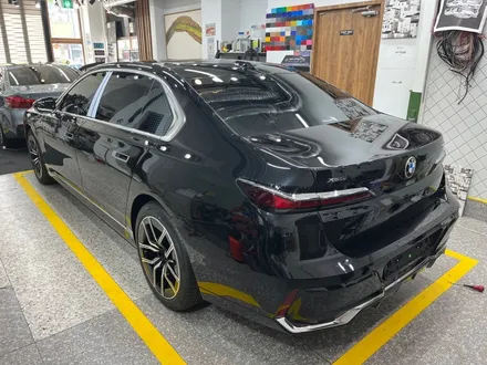 남양주 BMW 7시리즈 투톤 코치라인 랩핑시공으로 고급스럽게_듀오톤랩핑하남 / 하남 풍산동