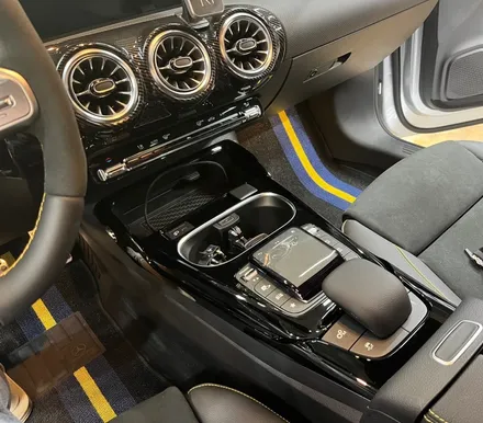 하남 미사 벤츠 CLA 45amg 실내 카본랩핑 시공 / 하남 풍산동