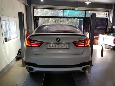 사틴블랙으로 더욱 포스 있게! \'BMW X6\' 차량 랩핑_하남랩핑_강동구랩핑_강동랩핑_구리랩핑_남양주랩핑_별내랩핑_잠실랩핑_구의동랩핑 / 하남 풍산동