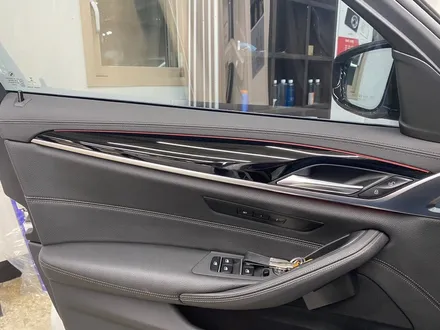 BMW G30 5시리즈 실내 카본블랙 랩핑_하남랩핑_서울랩핑_강동랩핑_구리랩핑_남양주랩핑 / 하남 풍산동