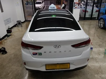 LF소나타 루프스킨시공 멋을 더한 소나타!_하남랩핑_남양주랩핑_강동랩핑_구의랩핑_별내랩핑_미사랩핑_구리랩핑 / 하남 풍산동