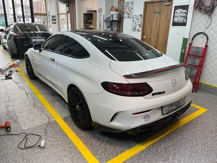 구리 남양주 C63amg 쿠페 본넷 카본랩핑시공 맛집_디케이아지트_평내랩핑_호평랩핑_금곡랩핑_덕소랩핑 / 하남 풍산동