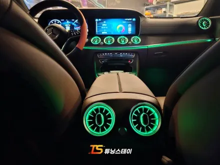 벤츠 E클래스 엠비언트 송풍구 벤풍구 시공으로 포인트 더하기
