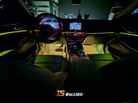 올뉴K7 엠비언트 구형 차량 분위기를 바꾸고 싶다면 무드등 라이트 시공이 정답
