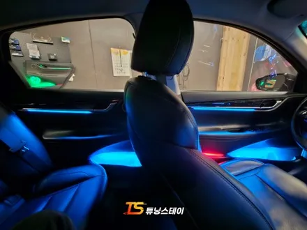 그랜저IG 엠비언트 합리적인 가격과 품질로 어두운 실내를 화사하게