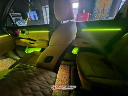 쏘렌토 MQ4 무빙엠비언트 시공의 정석 레터링까지 살아있네