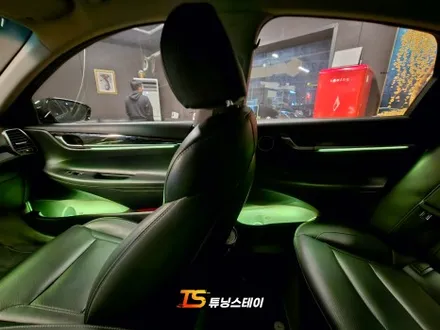그랜저IG 엠비언트 합리적인 가격과 품질로 어두운 실내를 화사하게