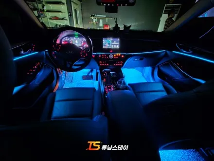 올뉴K7 엠비언트 구형 차량 분위기를 바꾸고 싶다면 무드등 라이트 시공이 정답