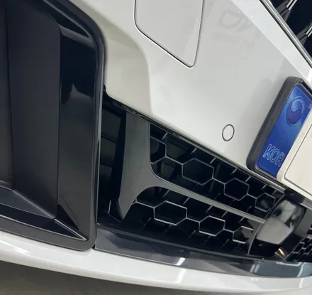 흰차 앞범퍼에 검은 돌빵들 너무 보기 싫어요! BMWPPF 6GT / 성남 판교 수정구