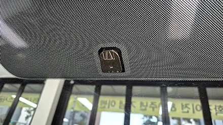 평택 썬팅 LF쏘나타 보라색 변색 및 후면 뽀글이 솔라가드 HP스모크로 전체 재시공 작업 후기