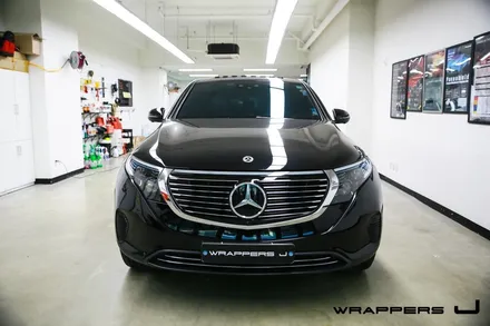 벤츠 EQC 400 실내랩핑 블랙브러쉬 크롬죽이기 크롬딜리트 창문몰딩 손잡이 도어캐치 부분랩핑 서울 마포 벤츠랩핑 / 서울 마포구