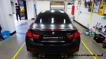 BMW M4 컨버터블 전체랩핑 :  사틴블랙랩핑 무광블랙랩핑 / 서울 마포구