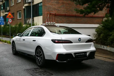 신형 BMW 740i 크롬죽이기 크롬딜리트 7시리즈 그릴 윈도우몰딩 랩핑 / 서울 마포구
