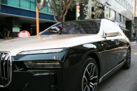 BMW i7 투톤랩핑, 7시리즈 듀오톤 샴페인골드 랩핑 후기 / 서울 마포