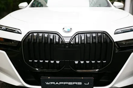 신형 BMW 740i 크롬죽이기 크롬딜리트 7시리즈 그릴 윈도우몰딩 랩핑 / 서울 마포구