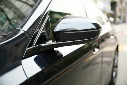 신형5시리즈 BMW 520i 그릴랩핑 창문몰딩 크롬죽이기 아이코닉글로우 랩핑 / 서울 마포구
