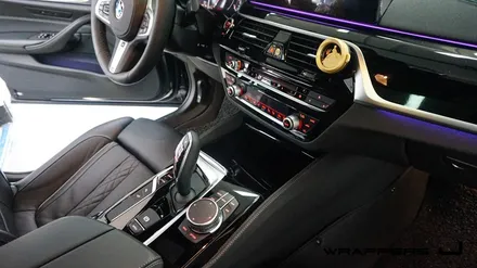 BMW 530i 그릴랩핑 윈도우몰딩 실내랩핑 하이그로시랩핑 휀다덕트랩핑 생활보호PPF 부분ppf 윈도우크롬몰딩랩핑 / 서울 마포구