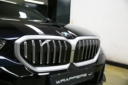 신형5시리즈 BMW 520i 그릴랩핑 창문몰딩 크롬죽이기 아이코닉글로우 랩핑 / 서울 마포구