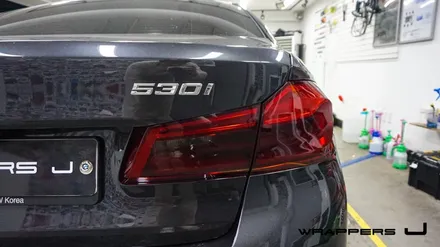 BMW 530i 그릴랩핑 윈도우몰딩 실내랩핑 하이그로시랩핑 휀다덕트랩핑 생활보호PPF 부분ppf 윈도우크롬몰딩랩핑 / 서울 마포구