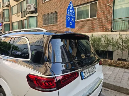 벤츠 GLS600 마이바흐 듀오톤랩핑, 화이트 차량 상단 고광택 블랙 투톤 시공 / 서울 마포