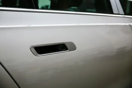 신형 BMW 740i 크롬죽이기 크롬딜리트 7시리즈 그릴 윈도우몰딩 랩핑 / 서울 마포구