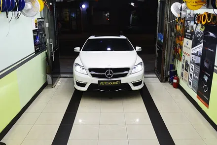 벤츠 CL클래스 CL63 AMG 2014년식▶ 하이브리드 파워켑 30F 과 Ability 음질전용 블루투스를 장착하여 최고급차에 최고급 음악을. / 서울 마포구 신수동