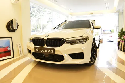 BMW M5 2019년식▶ 최고급 캐패시터 장착으로 이제 모든 전기는 안정성이 극대화 됩니다. / 서울 마포구 신수동