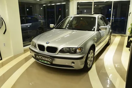 BMW 3시리즈 318i 2004년식▶ 순정 데크를 활용하여 옥스생성 후 Ability 블루투스를 장착합니다. / 서울 마포구 신수동