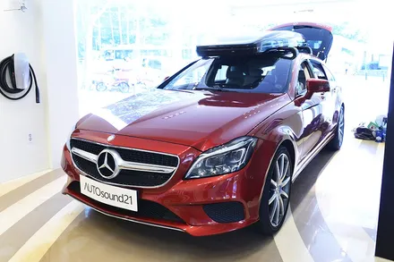 벤츠 CLS 슈팅브레이크 2015년식▶ 차량 전기 성능의 중요성을 아시는 고객님, 하이브리드 파워켑 장착 후 매우 만족해 하셨습니다. / 서울 마포구 신수동