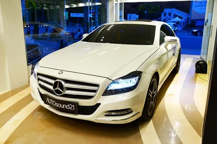 벤츠 CLS 350 2013년식▶ 옥스 생성 + (최고 음질의 블루투스 리시버) WTX-700 블루투스 + 헤드켑 / 서울 마포구 신수동